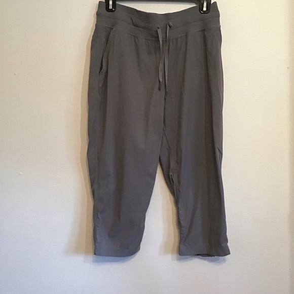 Lululemon Dance Studio Crop II (Unlined 20")
Battleship - Picture 5 of 11
